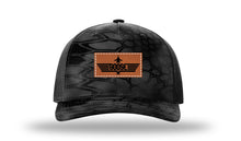 Load image into Gallery viewer, Goose Leather Patch Richardson 112 Duck Camo Hat
