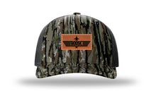 Load image into Gallery viewer, Goose Leather Patch Richardson 112 Duck Camo Hat
