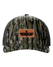 Load image into Gallery viewer, Goose Leather Patch Richardson 112 Duck Camo Hat
