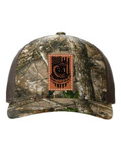 Load image into Gallery viewer, Don&#39;t Tread On Me Snake Leather Patch Richardson 112 Duck Camo Hat
