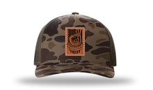 Load image into Gallery viewer, Don&#39;t Tread On Me Snake Leather Patch Richardson 112 Duck Camo Hat
