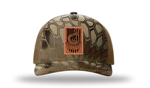 Load image into Gallery viewer, Don&#39;t Tread On Me Snake Leather Patch Richardson 112 Duck Camo Hat
