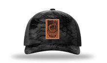 Load image into Gallery viewer, Don&#39;t Tread On Me Snake Leather Patch Richardson 112 Duck Camo Hat
