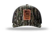 Load image into Gallery viewer, Don&#39;t Tread On Me Snake Leather Patch Richardson 112 Duck Camo Hat
