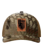 Load image into Gallery viewer, Lineman Leather Patch Richardson 112 Duck Camo Hat
