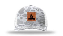 Load image into Gallery viewer, Don&#39;t Tread On Me Leather Patch Richardson 112 Duck Camo Hat
