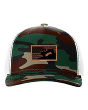 Load image into Gallery viewer, Jeep Flag 2 Leather Patch Richardson 112 Duck Camo Hat
