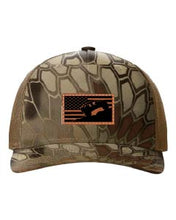 Load image into Gallery viewer, Jeep Flag 2 Leather Patch Richardson 112 Duck Camo Hat
