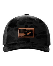 Load image into Gallery viewer, Jeep Flag 2 Leather Patch Richardson 112 Duck Camo Hat
