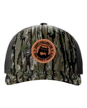 Load image into Gallery viewer, Don&#39;t Follow Me You Won&#39;t Make It Leather Patch Richardson 112 Duck Camo Hat
