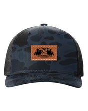 Load image into Gallery viewer, Mountains Leather Patch Richardson 112 Duck Camo Hat
