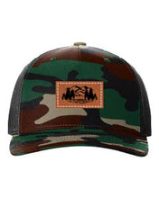 Load image into Gallery viewer, Mountains Leather Patch Richardson 112 Duck Camo Hat
