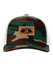 Load image into Gallery viewer, Mountains Leather Patch Richardson 112 Duck Camo Hat
