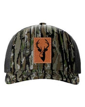 Load image into Gallery viewer, Buck Leather Patch Richardson 112 Duck Camo Hat
