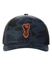 Load image into Gallery viewer, Distressed Flag Deer Leather Patch Richardson 112 Duck Camo Hat
