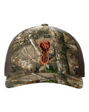 Load image into Gallery viewer, Distressed Flag Deer Leather Patch Richardson 112 Duck Camo Hat
