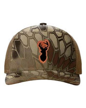 Load image into Gallery viewer, Deer Leather Patch Richardson 112 Duck Camo Hat
