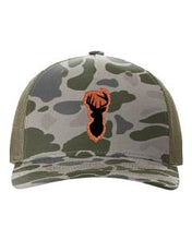 Load image into Gallery viewer, Deer Leather Patch Richardson 112 Duck Camo Hat
