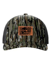 Load image into Gallery viewer, Bass Flag 2 Leather Patch Richardson 112 Duck Camo Hat
