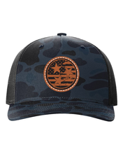 Load image into Gallery viewer, TN TriStar Flag Leather Patch Richardson 112 Duck Camo Hat
