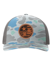 Load image into Gallery viewer, TN TriStar Flag Leather Patch Richardson 112 Duck Camo Hat
