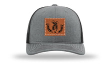 Load image into Gallery viewer, Horseshoes Leather Patch Richardson 112 Hat
