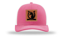 Load image into Gallery viewer, Horseshoe Banner Leather Patch Richardson 112 Hat
