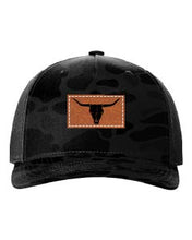 Load image into Gallery viewer, Cow Skull Patch Richardson 112 Duck Camo Hat
